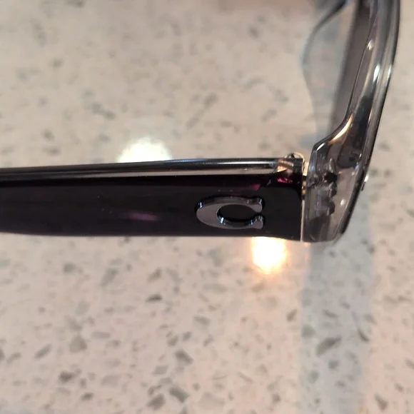 COACH Black Gradient Cat-Eye Sunglasses with Smoke Lenses - Picture 4 of 5